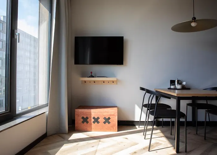 Bob W Noord אמסטרדם